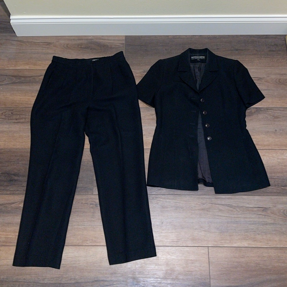Kasper and Company Short Sleeve Jacket and Pant Set Size 8
